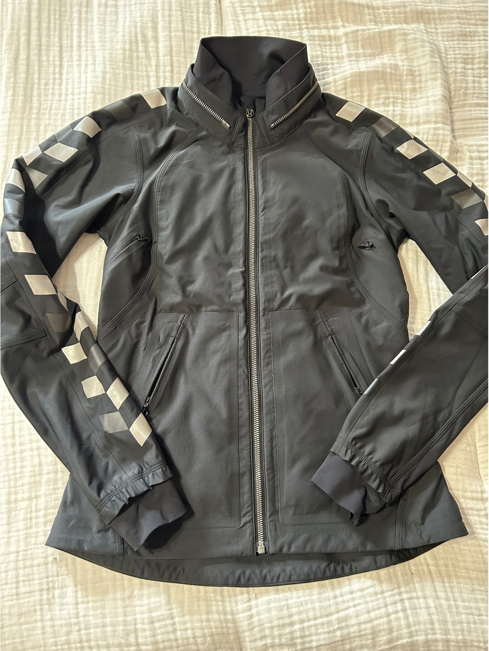 Lululemon Feelin Frosty Softshell Running Jacket